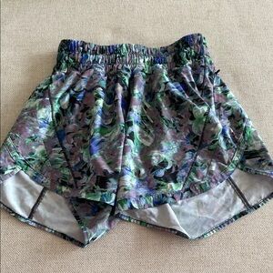 lululemon athletica Track That MR Short 5” lined